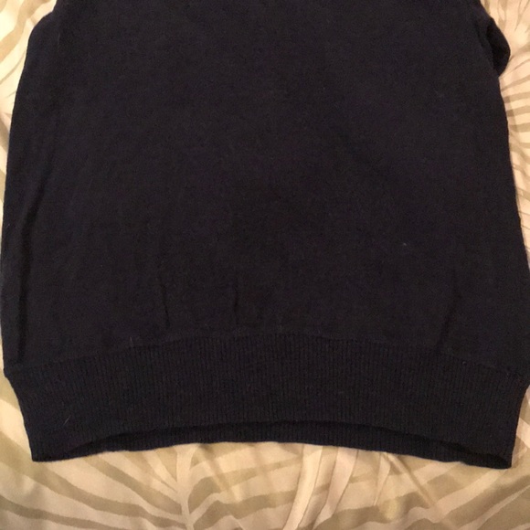 👖AE Navy V-neck sweater🥾 - Picture 5 of 5